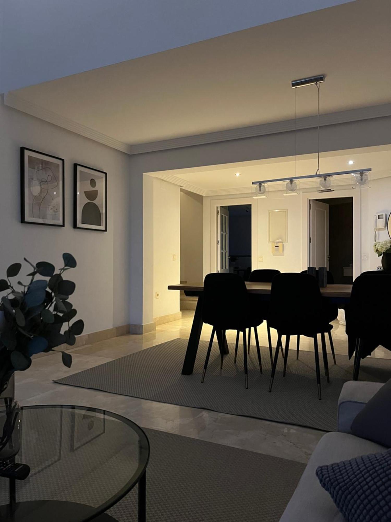 Penthouse With Sea Views In Marbellaアパートメント エクステリア 写真